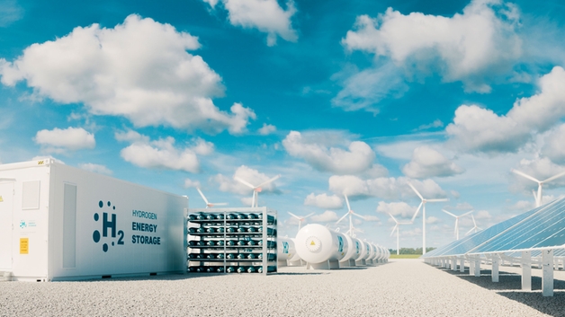 Hydrogen production and storage using renewable energy